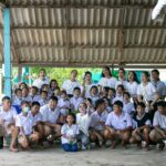 กิจกรรมเก็บตัว สร้างรอยยิ้มชาวลพบุรี เลี้ยงอาหารเด็กๆ มอบถุงยังชีพชุมชน