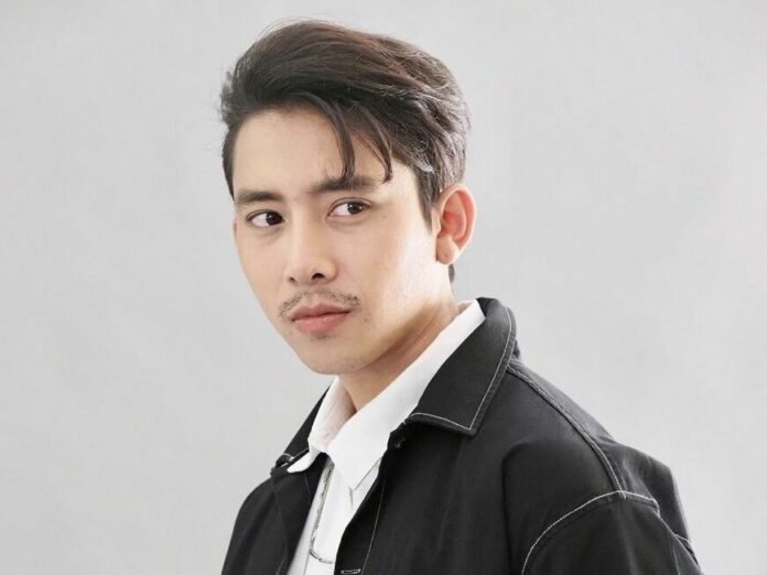 เบิ้ล ปทุมราช อวดซิกซ์แพ็ก