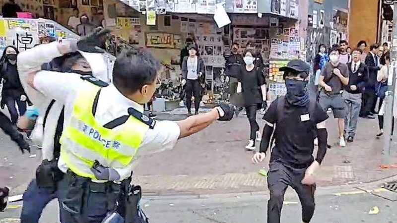 อื้ออึงศาลฮ่องกงตัดสิน