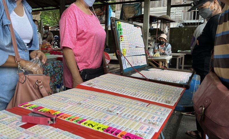 หวยเด็ดเชียงใหม่ มาแล้ว เลขมงคลยังมาแรง ด้าน เจ้าแม่คำนวณหวยให้ระวังเลขเบิ้ล-เลขเจดีย์วัดศรีสุรรพถล่ม 