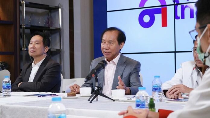 ดร.โภคิน พลกุล