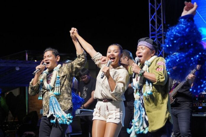 ตั๊กแตน เซอร์ไพรส์ใหญ่