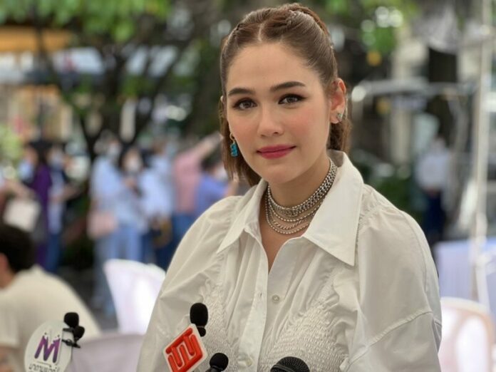 ชมพู่ อารยา ปลื้ม