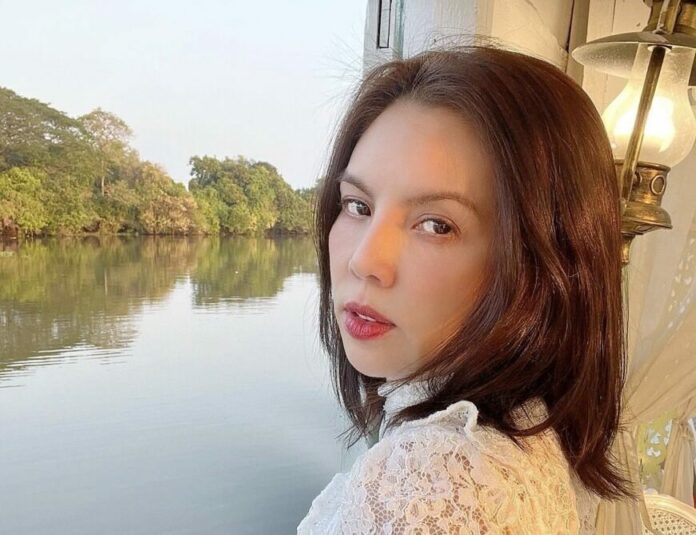 ติ๊นา คริสติน่า เศร้า!