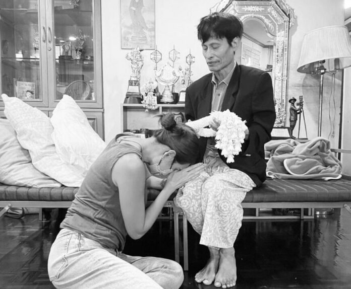 หญิง รฐา โพธิ์งาม