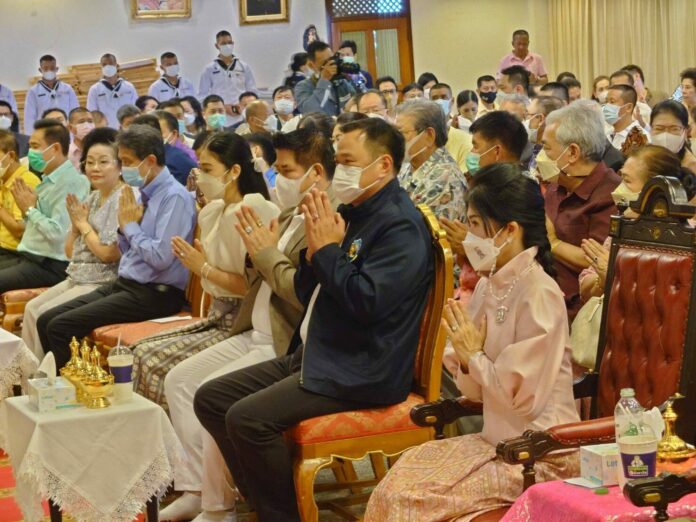 นายอนุทิน ชาญวีรกูล และนายธรรมนัส พรหมเผ่า ร่วมงานวันคล้ายวันเกิด พล.ต.ท.ปิยะ ต๊ะวิชัย อายุครบ 59 ปี