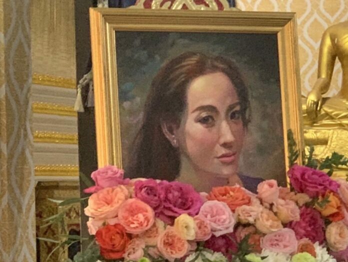 คุณแม่ เผย ผิง พิมพาภรณ์
