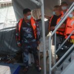ระทึก! ทัพเรือภาค 3 ช่วยนักท่องเที่ยวจีน 4 ชีวิต ลงเรือตกปลา กลับฝั่งปลอดภัย
