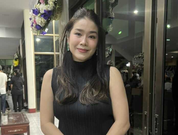 คุณแม่ เผย ผิง พิมพาภรณ์