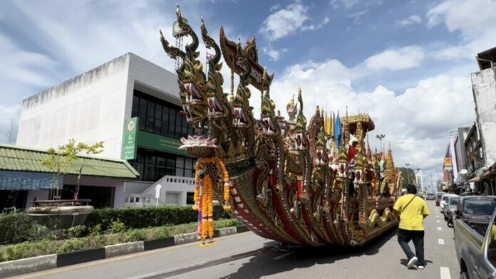 ประเพณีลากพระเมืองตรัง