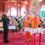 "บิ๊กบี้"ร่วมทอดกฐินกองทัพบก ประจำปี 2565 วัดวชิรธรรมาราม