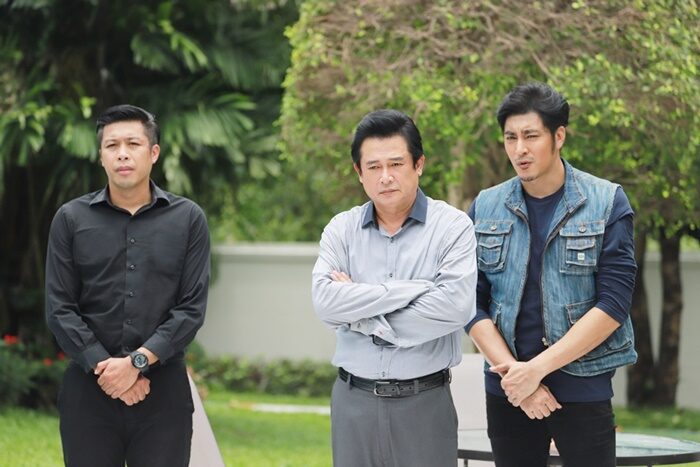 พยัคฆ์ร้ายนายกุหลาบ