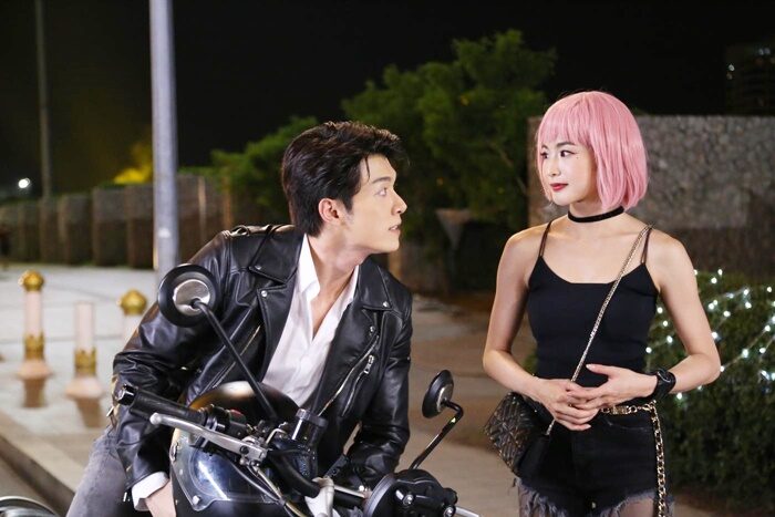สายลับลิปกลอส