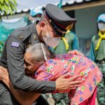 พล ร.2 รอ. ลงพื้นที่ มอบเครื่องอุปโภคบริโภค-ผ้าห่ม ให้ประชาชน