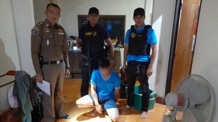 บุกจับ