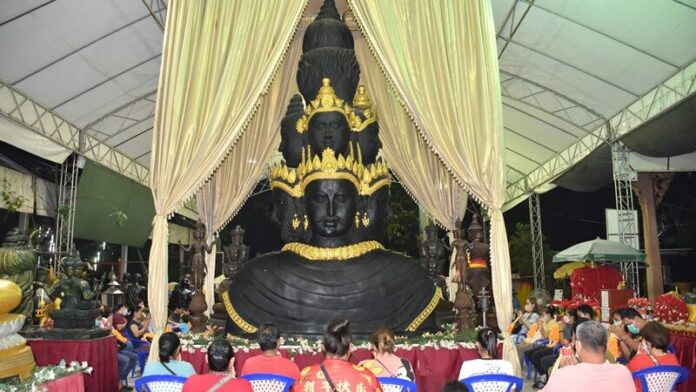 พระ