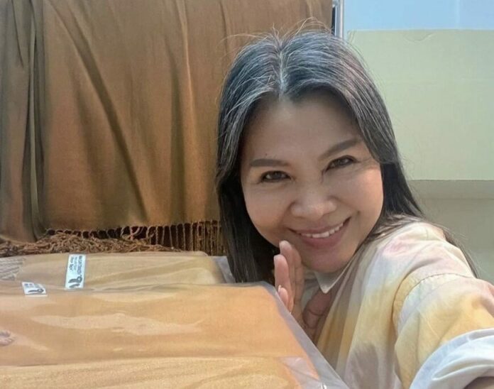 แม่แก้ว ชวนร่วมสมทบทำบุญผ้าป่า