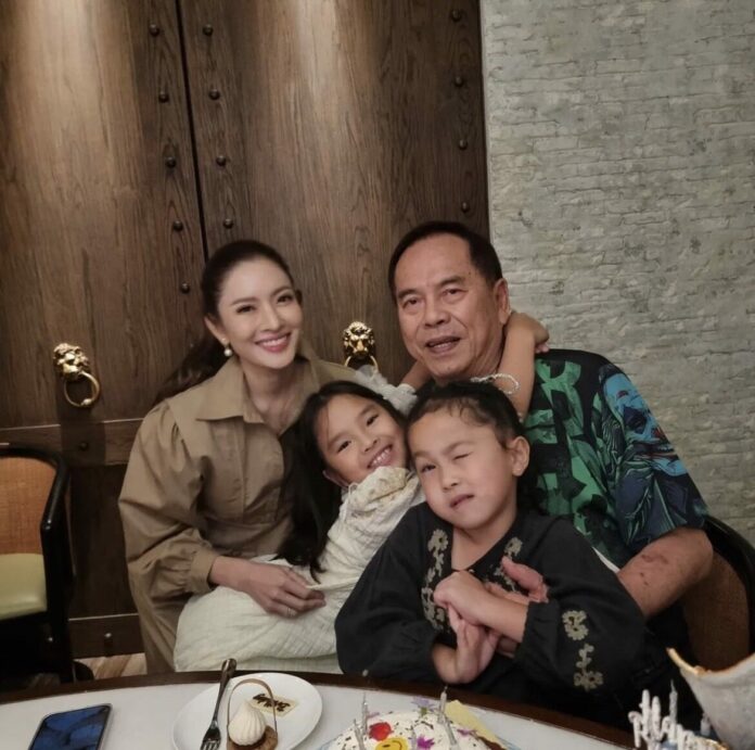 แอฟ ผูกพันอบอุ่นเหมือนเดิม