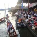 วัดอุทยาน- บางขุนกรอง สืบสานประเพณี ตักบาตรทางน้ำ108รูป คลองบางกอกน้อย