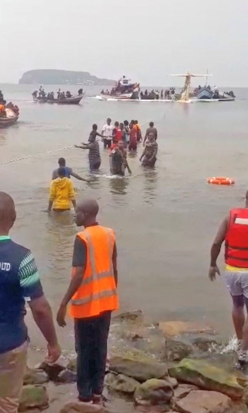“ดิ่งตกทะเลสาบ” พบเสียชีวิตแล้ว 19 ราย-รอด 24 คน