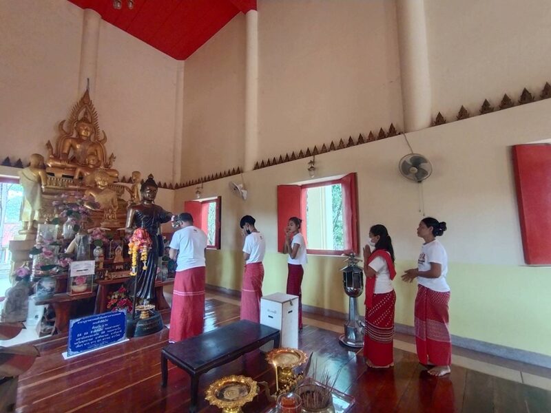 ชาวบ้านแห่กราบไหว้ขอพร พระสิวลี ปางเทพทันใจ หนึ่งเดียวในไทย วัดดังสุพรรณบุรี ขอโชคลาภ-การเงิน