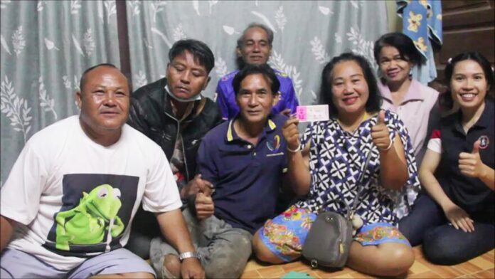 ตำนานบทใหม่ หนุ่มอุดร ถูกหวย 12 ล้าน ลั่นไม่มีทางเลิก ขอรักเมียจนวันตาย