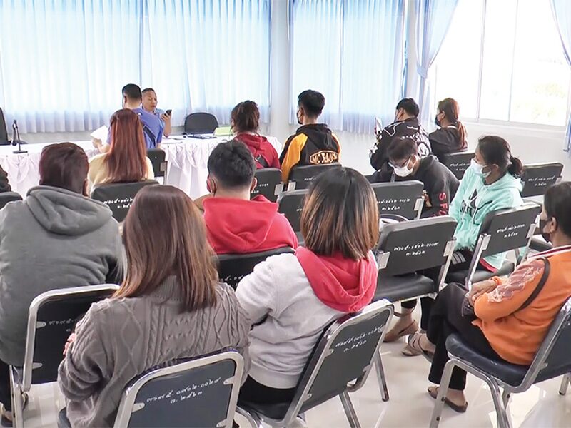 สดจากสนามข่าว - แฉพฤติกรรมสาวแสบ ตุ๋นคนไปทำงานเกาหลี บ้านพ่อผัวยังหลอกรื้อ