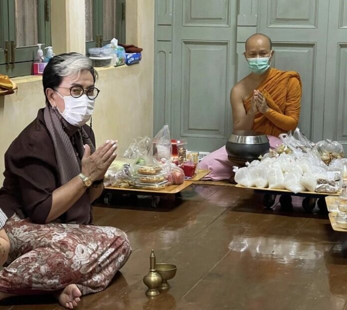 แม่หนู ชลลัมพี คิดถึง