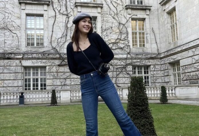 Charlett Wasita became a full-time heroine.