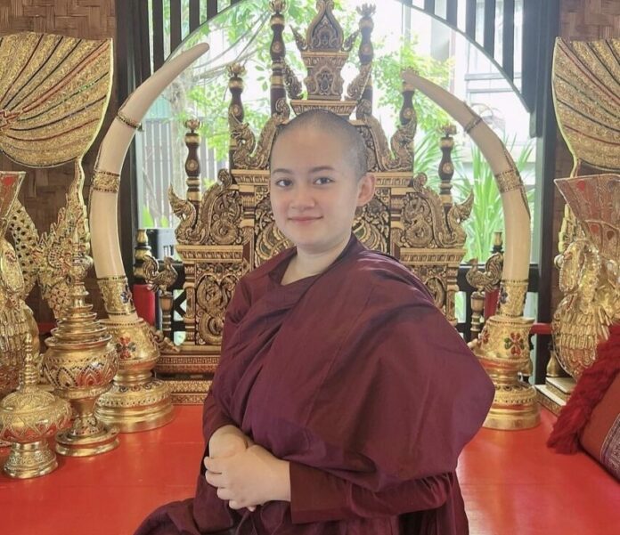 ภิกษุณีปลาย ป่วย