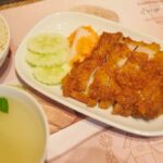 ห้าดาว เปิดร้าน 'ข้าวมันไก่ไห่หนาน' สูตรลับความอร่อยระดับโลก จากไก่เบญจา ในทำเลสุดฮอต
