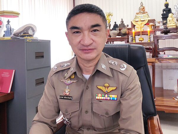 สดจากสนามข่าว - ย้อนนาที 7โจ๋ห้าวเมืองน้ำดำ รุมตื้บหนุ่มหน้าห้องฉุกเฉิน ผู้ว่าฯ เต้นสั่งเอาผิดให้หมด
