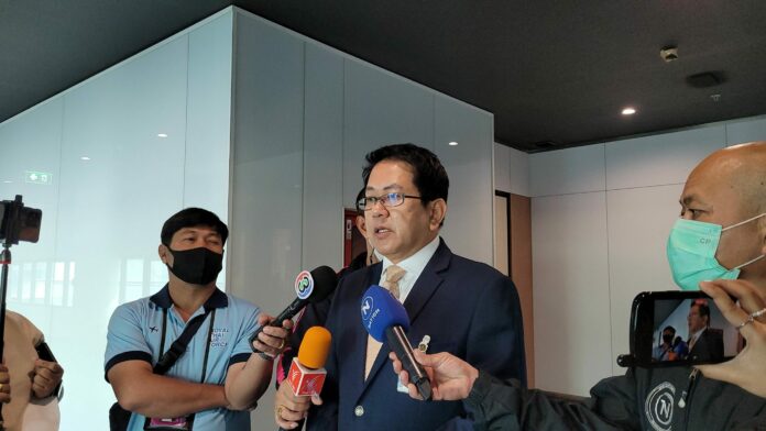 นายจิรายุ ห่วงทรัพย์ ส.ส.กทม. พรรคเพื่อไทย (พท.)