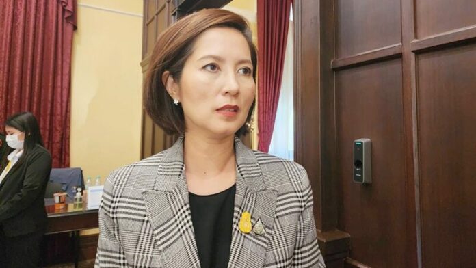 รมว.ศธ.