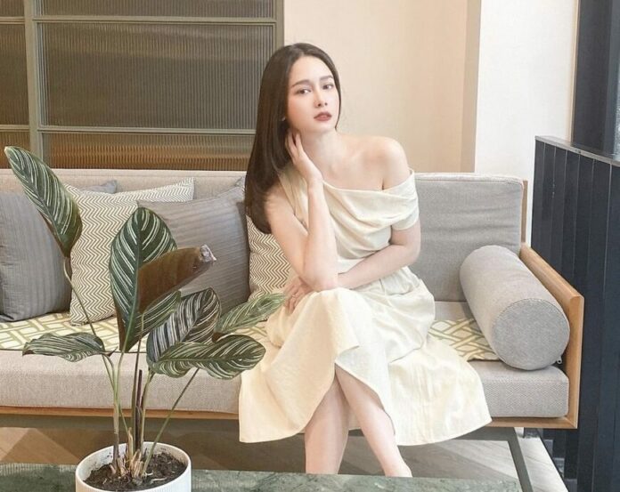ชาวเน็ตจี้ 'โม อมีนา