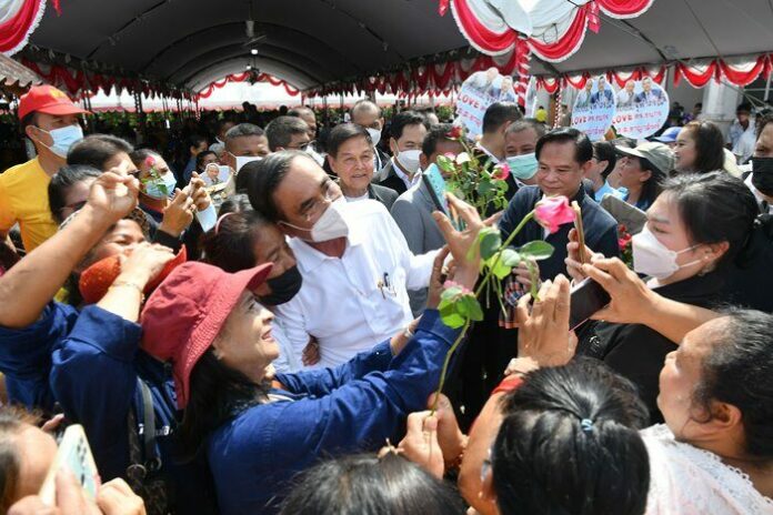 คิดถึงจังฮู้! ประยุทธ์ อ้อนชาวนครศรีฯ ใจถึงใจ มา 7ครั้งแล้ว รู้คนใต้รักแรงเกลียดแรง