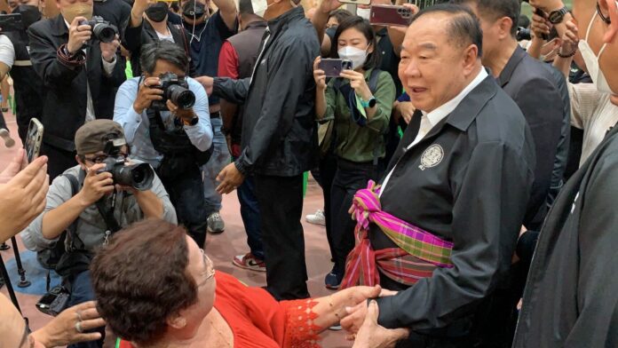 พล.อ.ประวิตร วงษ์สุวรรณ รองนายกรัฐมนตรี
