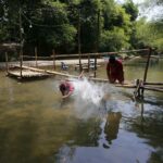 ททท.สุราษฎร์ฯ ชวนเที่ยวแหล่งชุมชนใหม่ “ท่าขอนเรือ” เล่นน้ำใสคลายร้อน ช่วงซัมเมอร์
