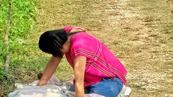ทรุด