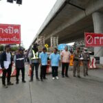 แขวงทางหลวง ปิดถนนวางท่อระบายน้ำแก้น้ำท่วมซ้ำซาก แจ้งเลี่ยงเส้นแยกบางใหญ่