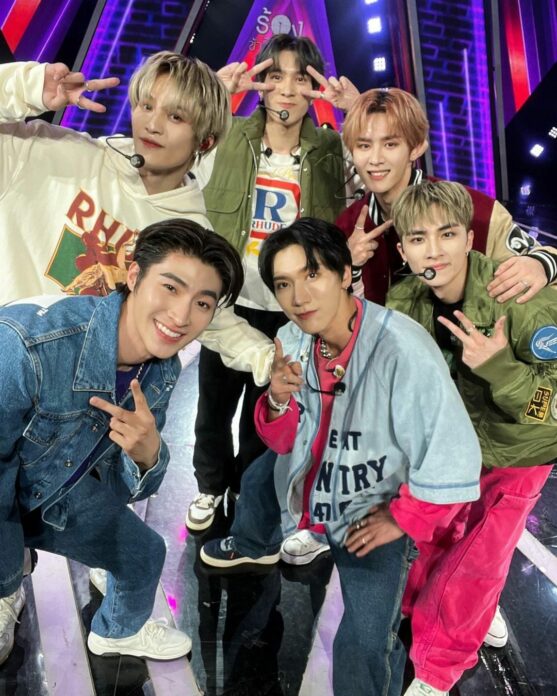 บลู และ WayV