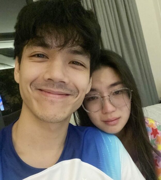 เศร้า