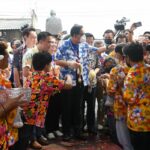 บิ๊กตู่ ทำบุญสงกรานต์ 3 วัด​ ก่อนลุยช่วย รทสช. หาเสียง แบบเปิดเผยครั้งแรกต่อสาธารณะ