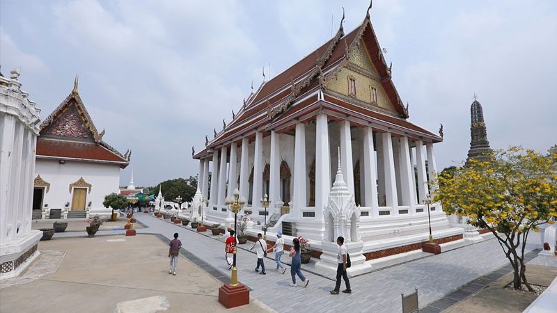 สดจากเยาวชน: ตะลุยตะลอน