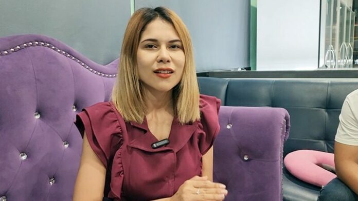 ขู่
