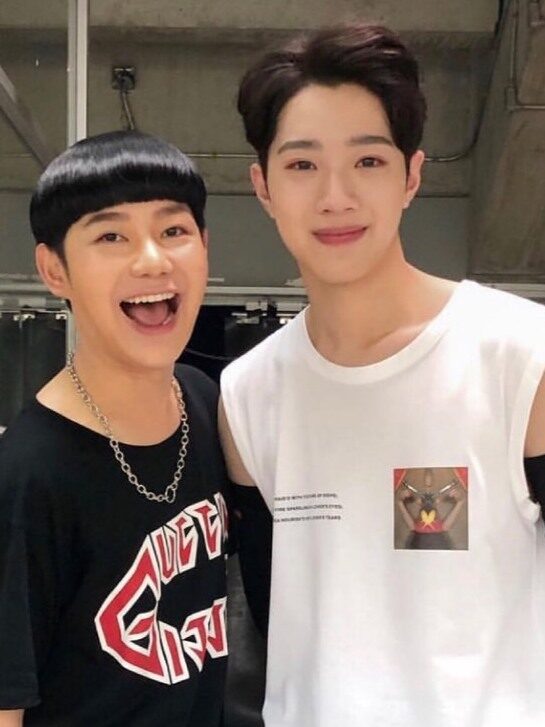 ดีเจนุ้ย และ ไลควานลิน