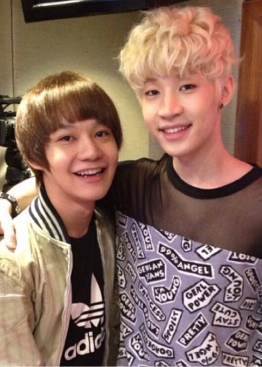 ดีเจนุ้ย และ เฮนรี