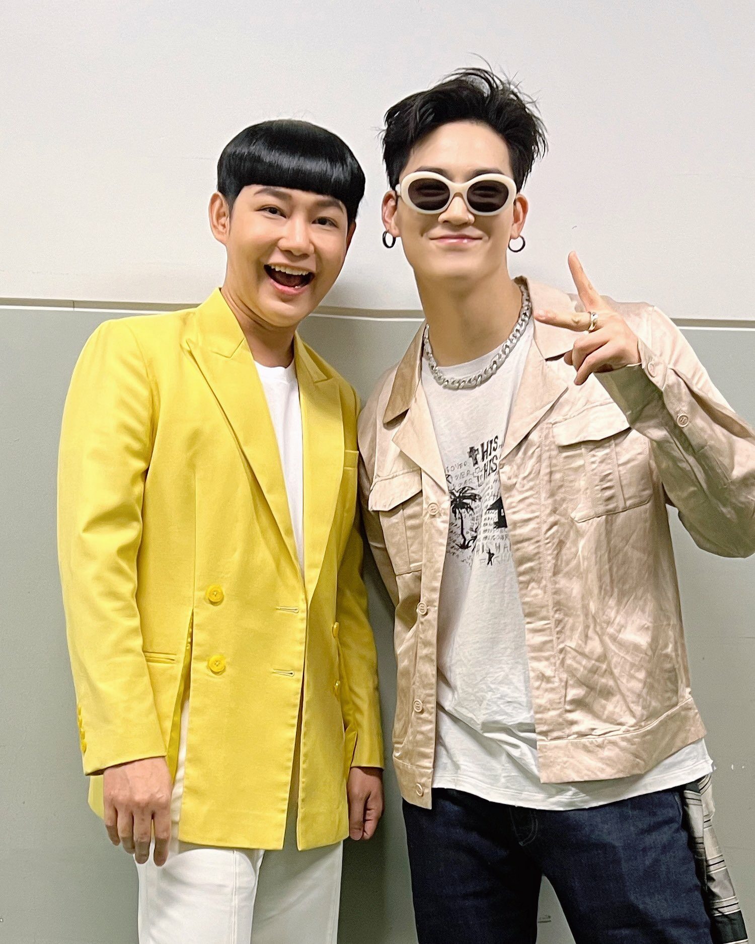 ดีเจนุ้ย และ เจบี GOT7