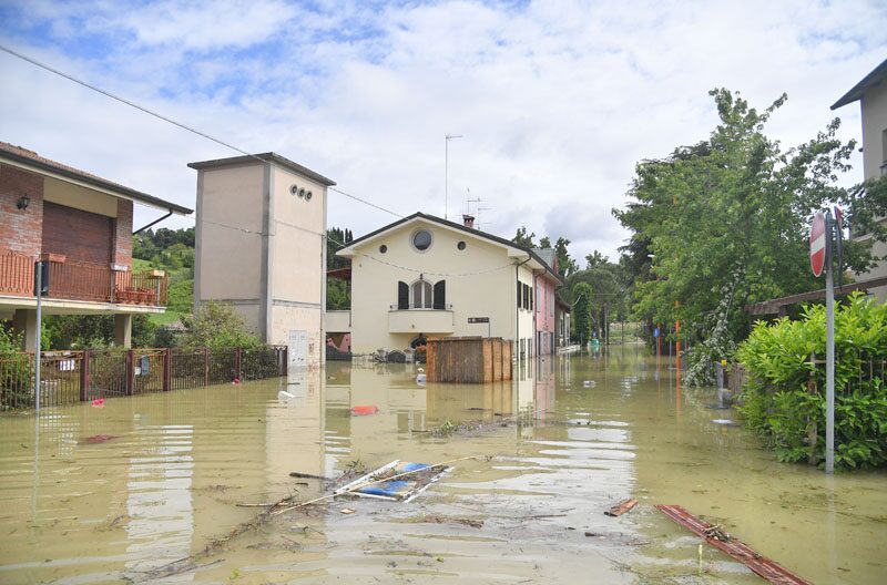พายุฝนถล่มยับอิตาลี!