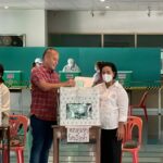 'เต้น ณัฐวุฒิ' อารมณ์ดีใช้สิทธิหย่อนบัตร วันตัดสินประเทศ กาบัตรได้ถึงห้าโมงเย็น